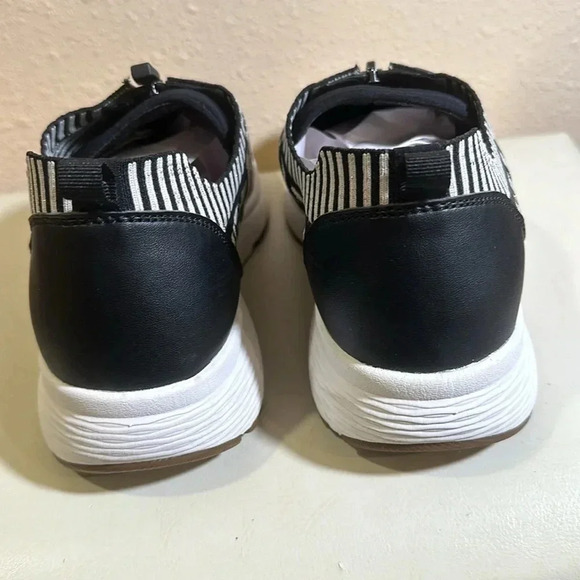 Easy spirit sneakers size 7.5 - Picture 3 of 9